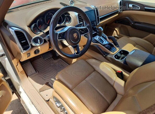 WP1AA2A23HKA82320 2017 PORSCHE CAYENNE White Dashboard view
