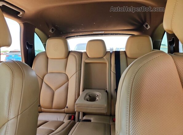 WP1AA2A23HKA82320 2017 PORSCHE CAYENNE White Rear seats view
