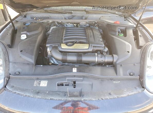 WP1AA2A25GKA12140 2016 PORSCHE CAYENNE Black Вид підкапотного простору