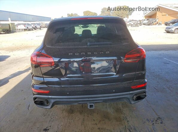WP1AA2A25GKA12140 2016 PORSCHE CAYENNE Black Вид ззаду