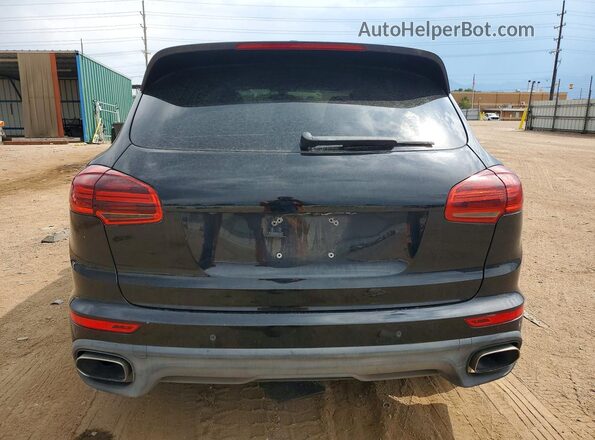 WP1AA2A25GKA15586 2016 PORSCHE CAYENNE Black Widok z tyłu