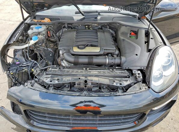 WP1AA2A25HKA81735 2017 PORSCHE CAYENNE Black ძრავის განყოფილების ხედი