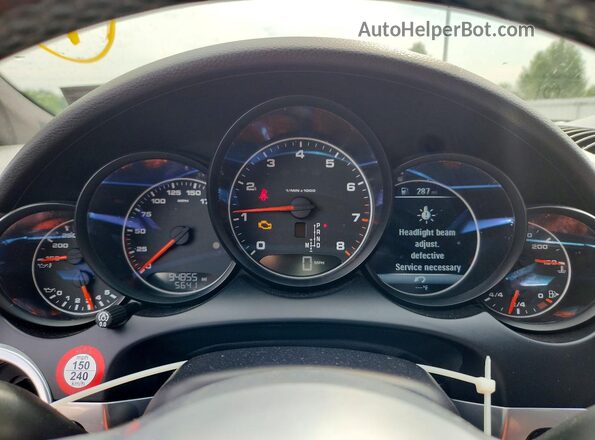 WP1AA2A25HKA81735 2017 PORSCHE CAYENNE Black ხელსაწყოთა პანელის ხედი