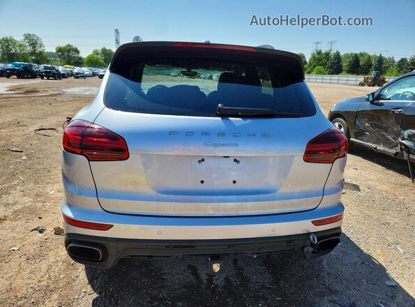 WP1AA2A27GLA10898 2016 PORSCHE CAYENNE Silver Vista trasera