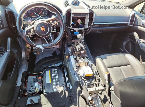 WP1AA2A27GLA10898 2016 PORSCHE CAYENNE Silver Vista del salpicadero
