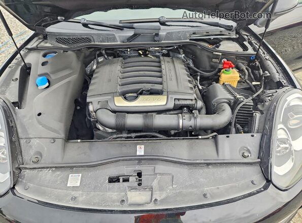 WP1AA2A28JKA01995 2018 PORSCHE CAYENNE Black Սալոնի հետևի տեսք
