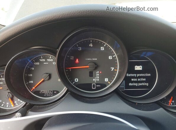 WP1AA2A2XGLA04092 2016 PORSCHE CAYENNE Black Սարքավորումների վահանակի տեսք