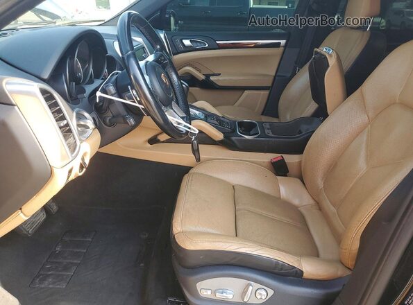 WP1AA2A2XGLA04092 2016 PORSCHE CAYENNE Black Սալոնի դիմացի տեսք