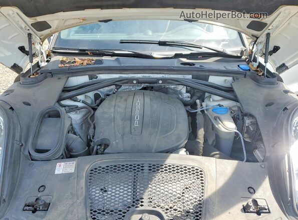 WP1AA2A53HLB04515 2017 PORSCHE MACAN White Widok komory silnika