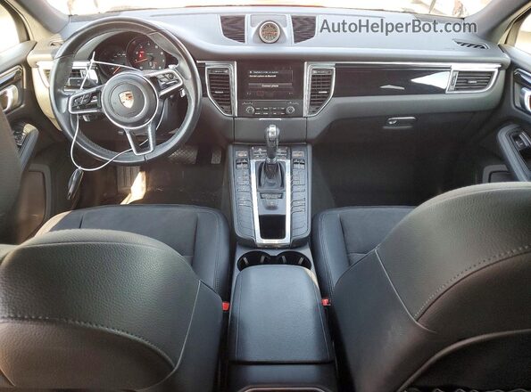 WP1AA2A53JLB04522 2018 PORSCHE MACAN Black Widok deski rozdzielczej