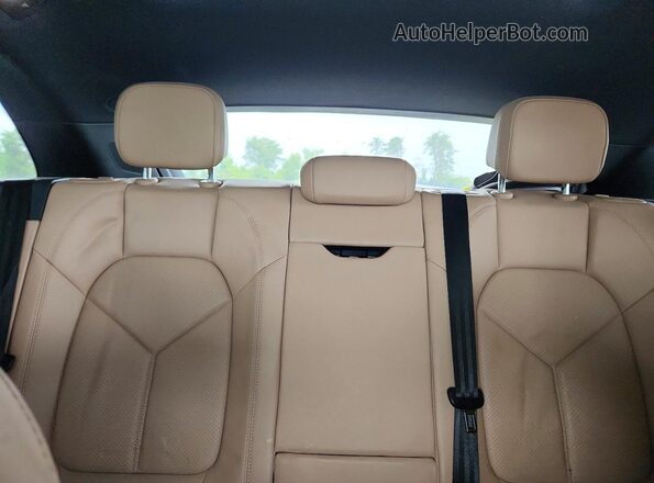 WP1AA2A53MLB06193 2021 PORSCHE MACAN White Rear seats view