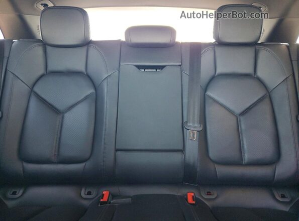 WP1AA2A54HLB83516 2017 PORSCHE MACAN Красный Вид задних сидений