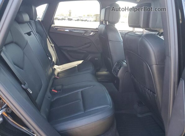 WP1AA2A54PLB00228 2023 PORSCHE MACAN Black უკანა სალონის ხედი