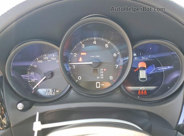 WP1AA2A54PLB00228 2023 PORSCHE MACAN Black ხელსაწყოთა პანელის ხედი