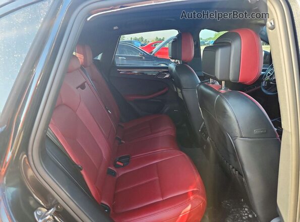 WP1AA2A54RLB20353 2024 PORSCHE MACAN Black Vista interior trasera