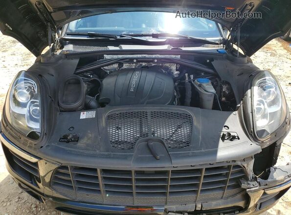 WP1AA2A55HLB07660 2017 PORSCHE MACAN Black ძრავის განყოფილების ხედი