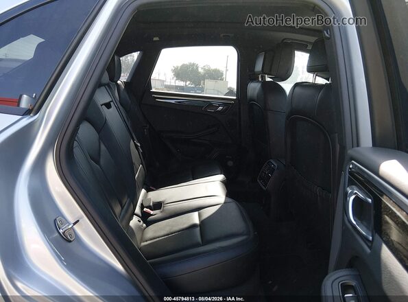 WP1AA2A55JLB08006 2018 PORSCHE MACAN Silver VIN sticker view