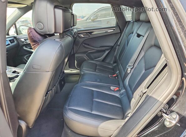 WP1AA2A55JLB14520 2018 PORSCHE MACAN Черный Вид задней части салона