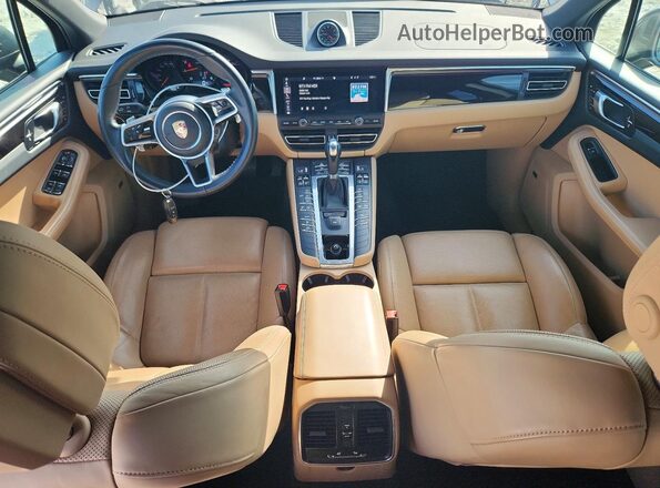 WP1AA2A55KLB08069 2019 PORSCHE MACAN Gray Vista del salpicadero