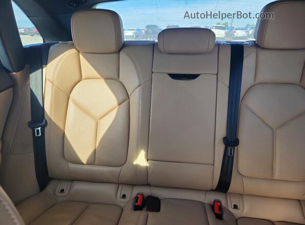WP1AA2A55KLB08069 2019 PORSCHE MACAN Gray Vista de los asientos traseros