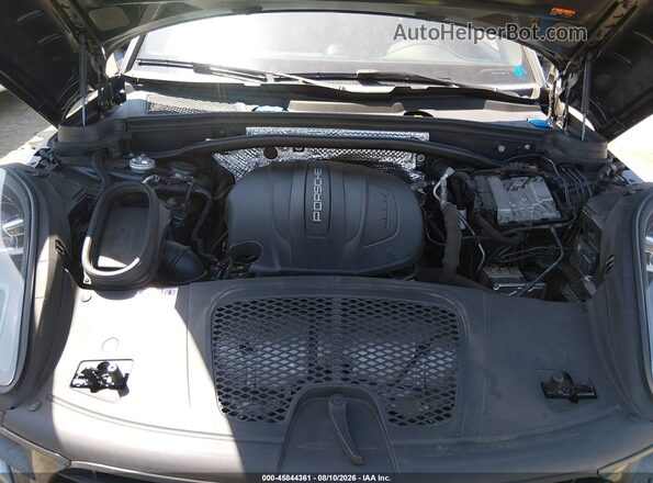 WP1AA2A55LLB00779 2020 PORSCHE MACAN Черный Вид сзади