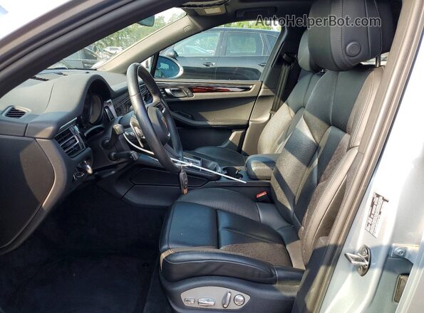 WP1AA2A55PLB16194 2023 PORSCHE MACAN Silver Սալոնի դիմացի տեսք