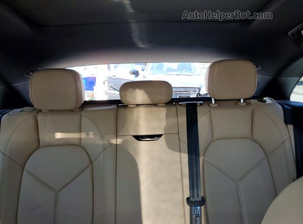 WP1AA2A56MLB05815 2021 PORSCHE MACAN White Հետևի նստատեղերի տեսք