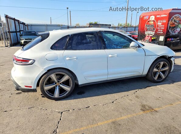 WP1AA2A56RLB19396 2024 PORSCHE MACAN Белый Вид сзади
