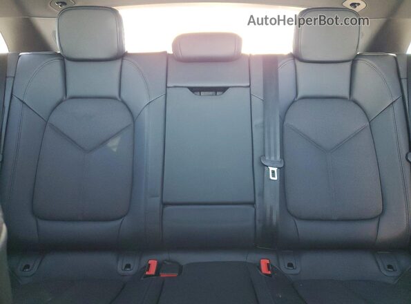 WP1AA2A56SLB02863 2025 PORSCHE MACAN White Vista de los asientos traseros