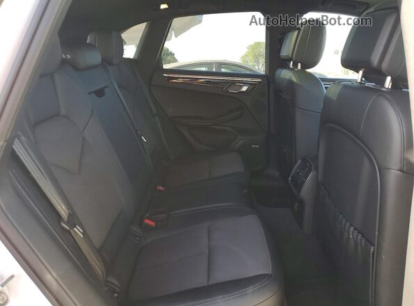 WP1AA2A56SLB02863 2025 PORSCHE MACAN White Vista interior trasera