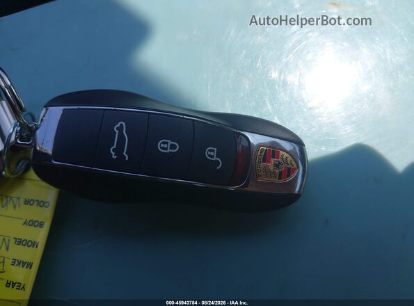 WP1AA2A57JLB05074 2018 PORSCHE MACAN White Widok deski rozdzielczej