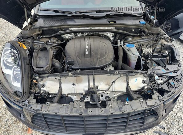 WP1AA2A57JLB19136 2018 PORSCHE MACAN Black ძრავის განყოფილების ხედი