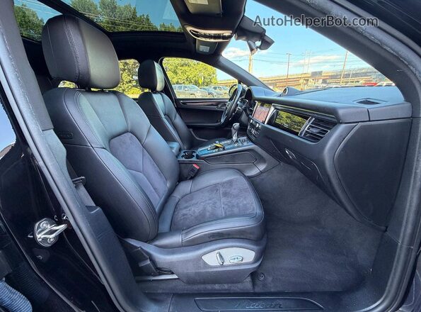 WP1AA2A57MLB08979 2021 PORSCHE MACAN Black წინა ხედი