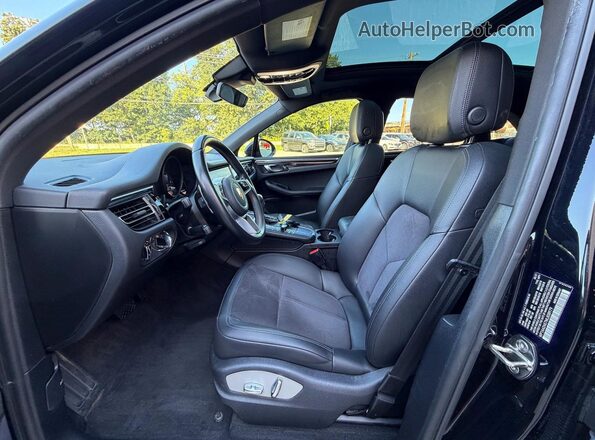 WP1AA2A57MLB08979 2021 PORSCHE MACAN Black უკანა სალონის ხედი