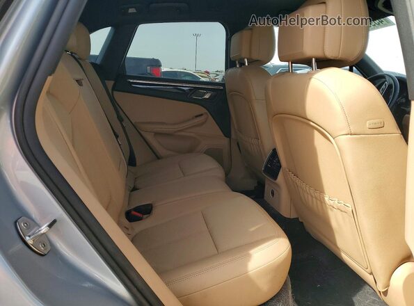 WP1AA2A57PLB03902 2023 PORSCHE MACAN Серебряный Вид задних сидений