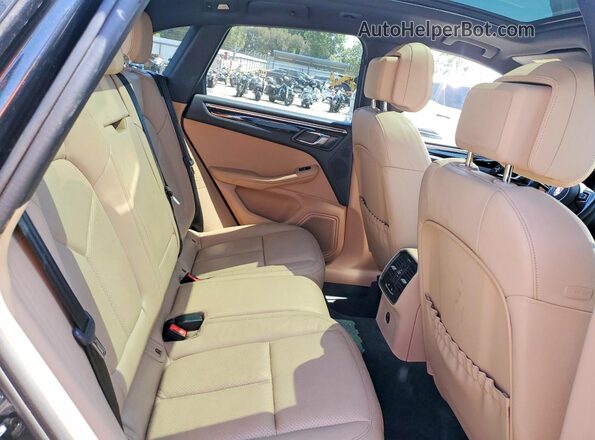 WP1AA2A57PLB16763 2023 PORSCHE MACAN Gray Widok wnętrza z tyłu