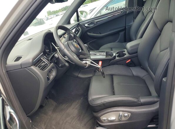 WP1AA2A57TLB09418 2026 PORSCHE MACAN White წინა სალონის ხედი