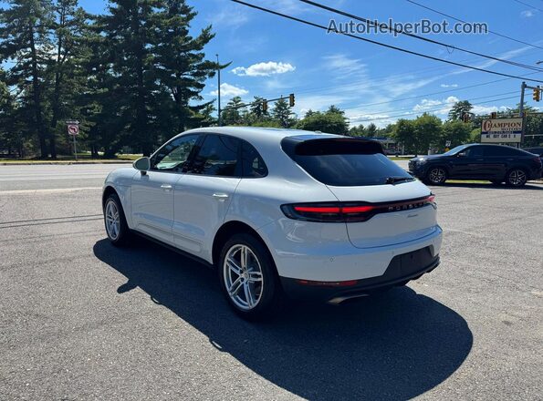 WP1AA2A58LLB08410 2020 PORSCHE MACAN White Front interior view
