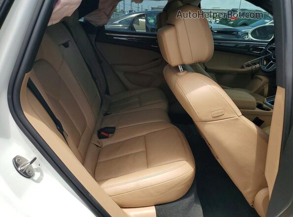 WP1AA2A58LLB11713 2020 PORSCHE MACAN Белый Вид задней части салона