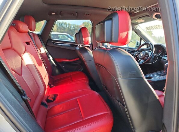 WP1AA2A59MLB14217 2021 PORSCHE MACAN Серый Вид задней части салона