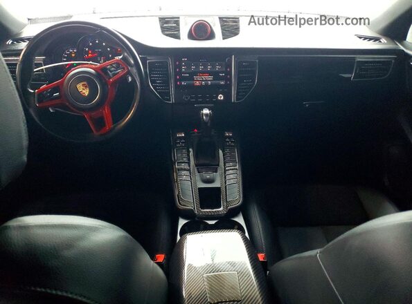WP1AA2A5XJLB06901 2018 PORSCHE MACAN Black Vista del salpicadero