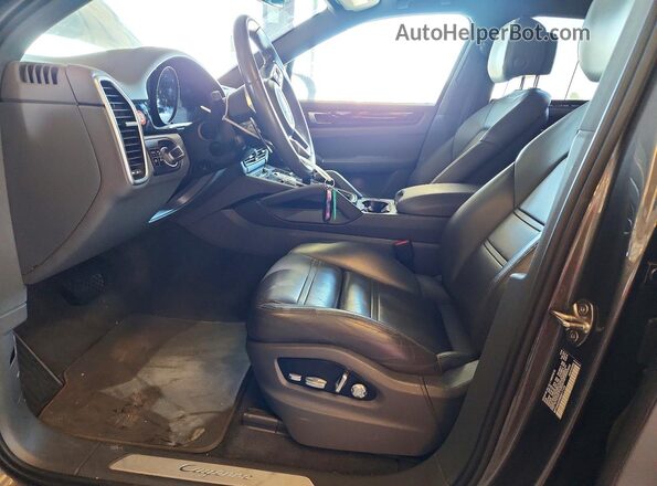 WP1AA2AY0KDA11172 2019 PORSCHE CAYENNE Gray Սալոնի դիմացի տեսք