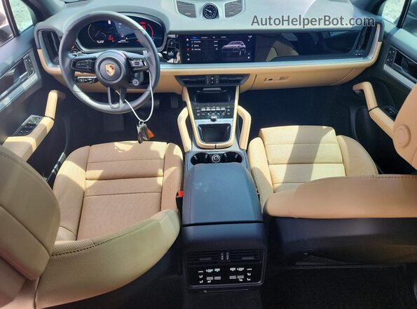 WP1AA2AY0TDA02134 2026 PORSCHE CAYENNE Gray Вид панелі приладів