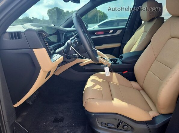 WP1AA2AY0TDA02134 2026 PORSCHE CAYENNE Gray Вид салону спереду