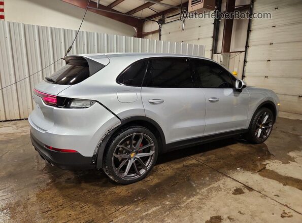 WP1AA2AY1KDA03095 2019 PORSCHE CAYENNE Серебряный Задняя правая четверть