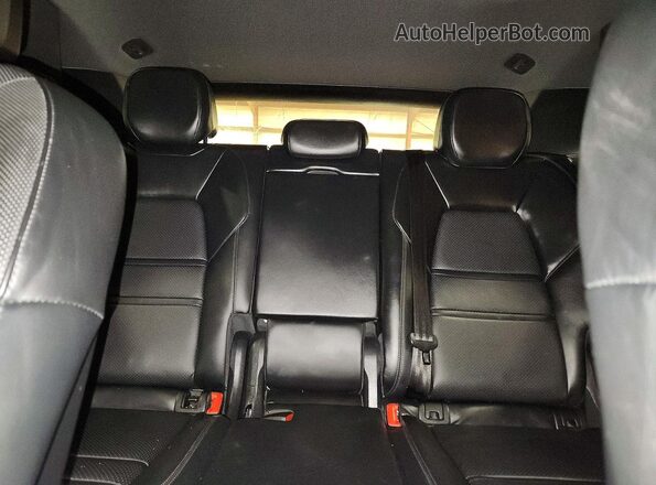 WP1AA2AY1KDA03095 2019 PORSCHE CAYENNE Серебряный Вид задних сидений
