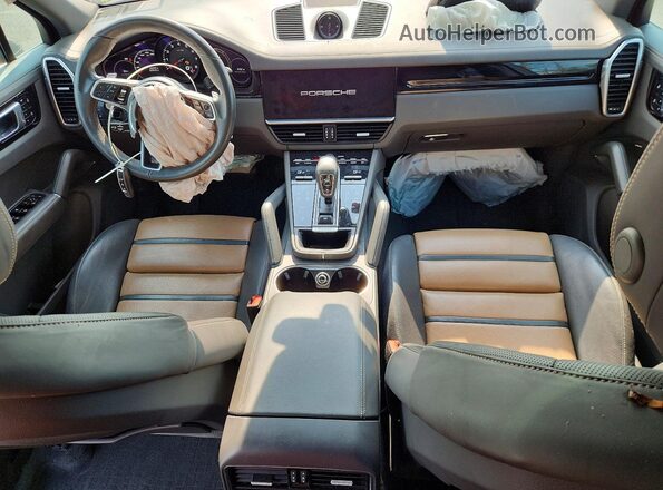 WP1AA2AY1NDA03327 2022 PORSCHE CAYENNE Gray წინა პანელის ხედი