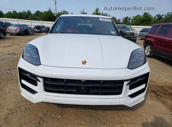 WP1AA2AY1RDA09554 2024 PORSCHE CAYENNE White Front view