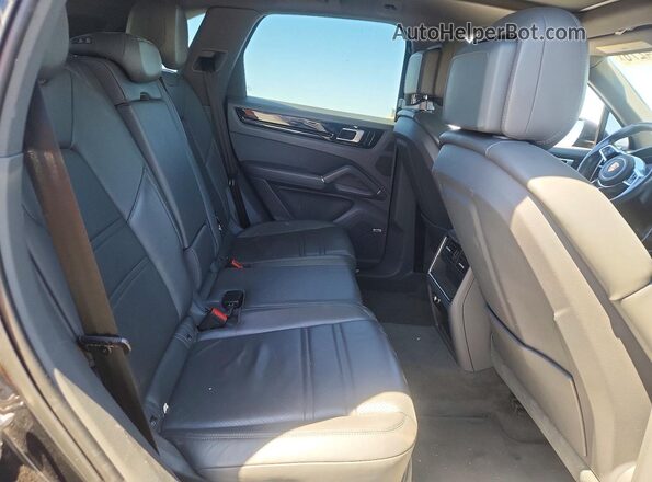 WP1AA2AY2KDA18835 2019 PORSCHE CAYENNE Black Vista interior trasera