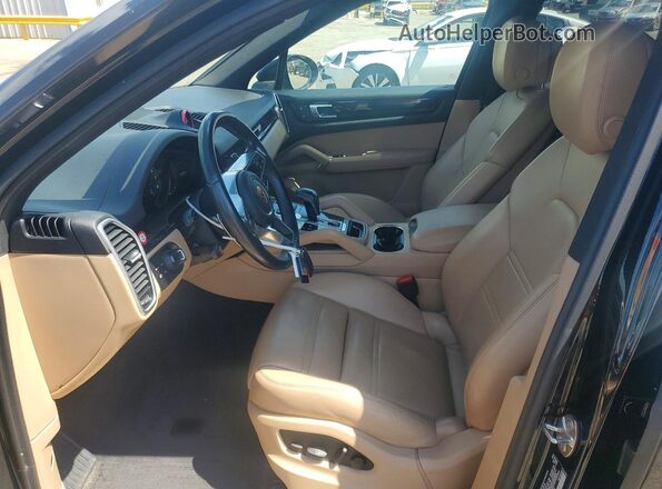 WP1AA2AY2PDA01671 2023 PORSCHE CAYENNE Black Vista interior delantera